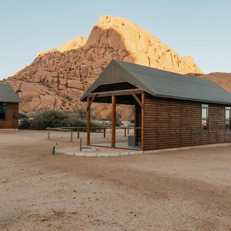 Spitzkoppe Cabin Camp Usakos Esterno foto