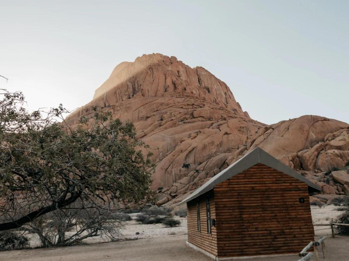 Spitzkoppe Cabin Camp Usakos Esterno foto